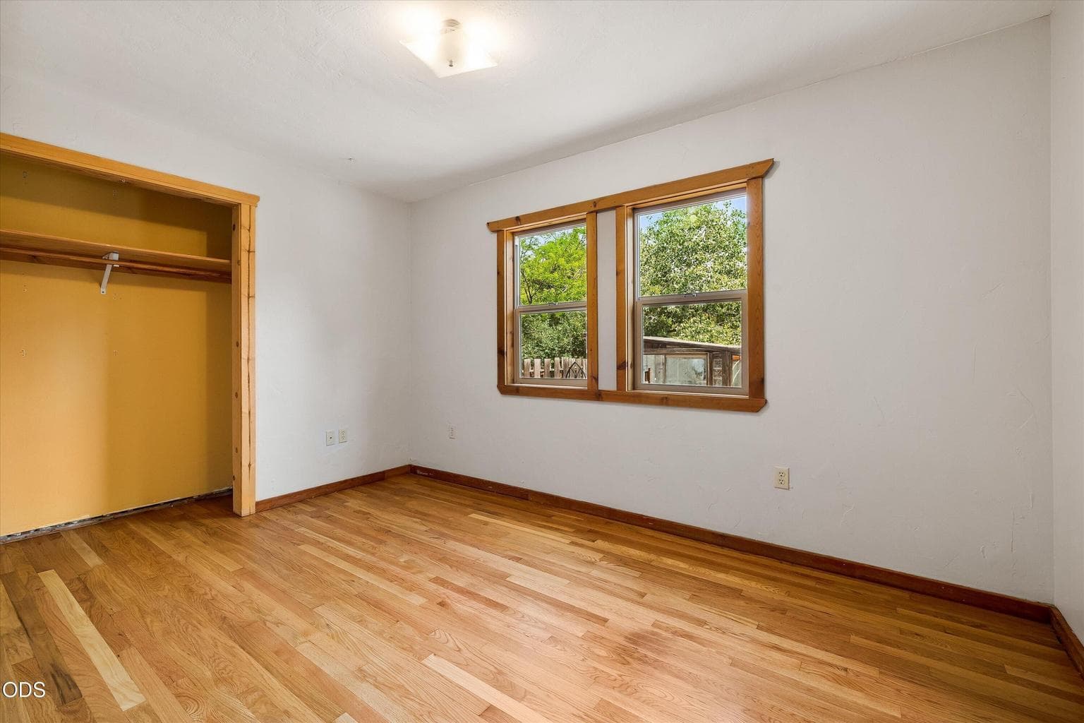 Photo of 606 NE 9th Street 27 of 39
