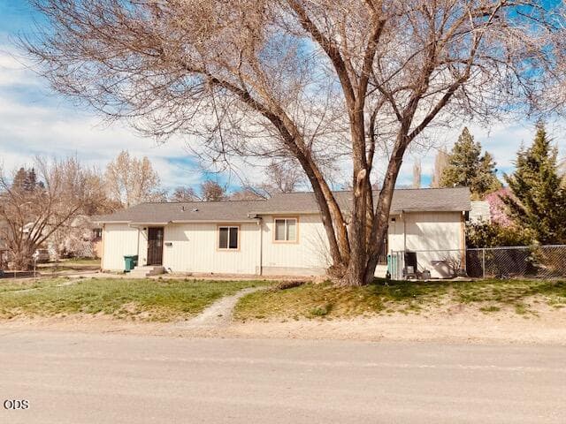 Photo of 925 Fulton 1 of 32