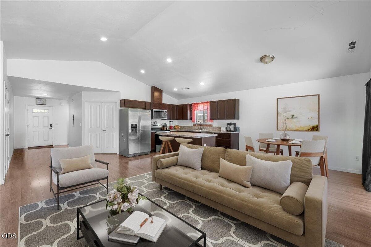 Photo of 7843 Cadence Lane 3 of 18
