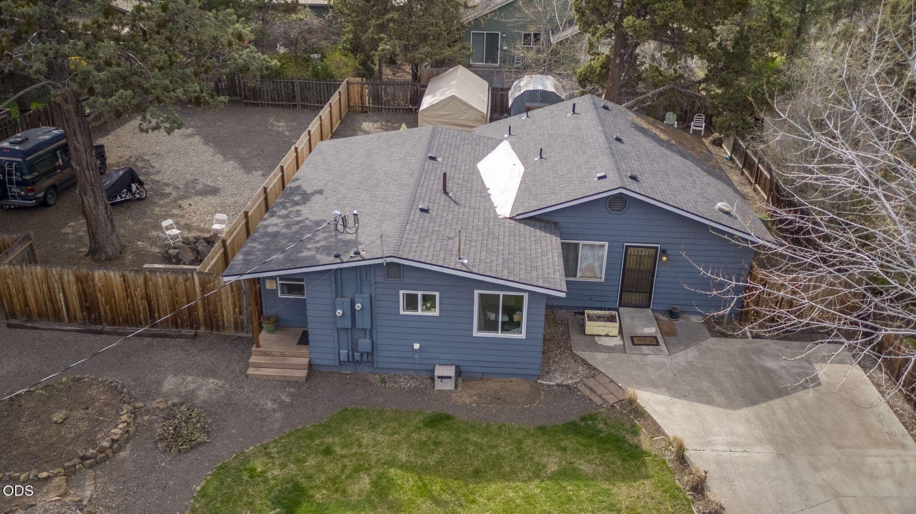 Photo of 475 Douglas 2 of 21