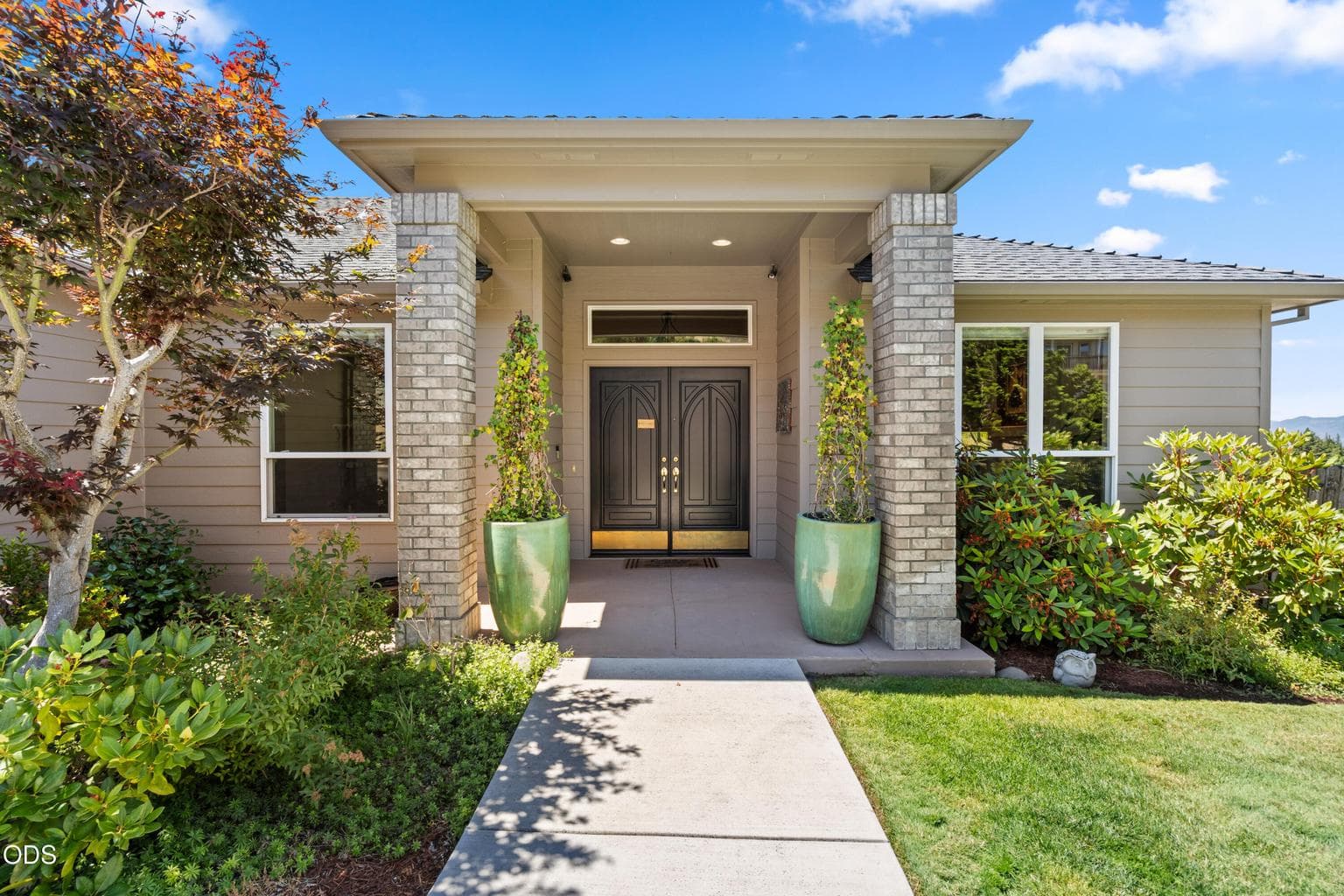 Photo of 4680 Cloudcrest 3 of 61