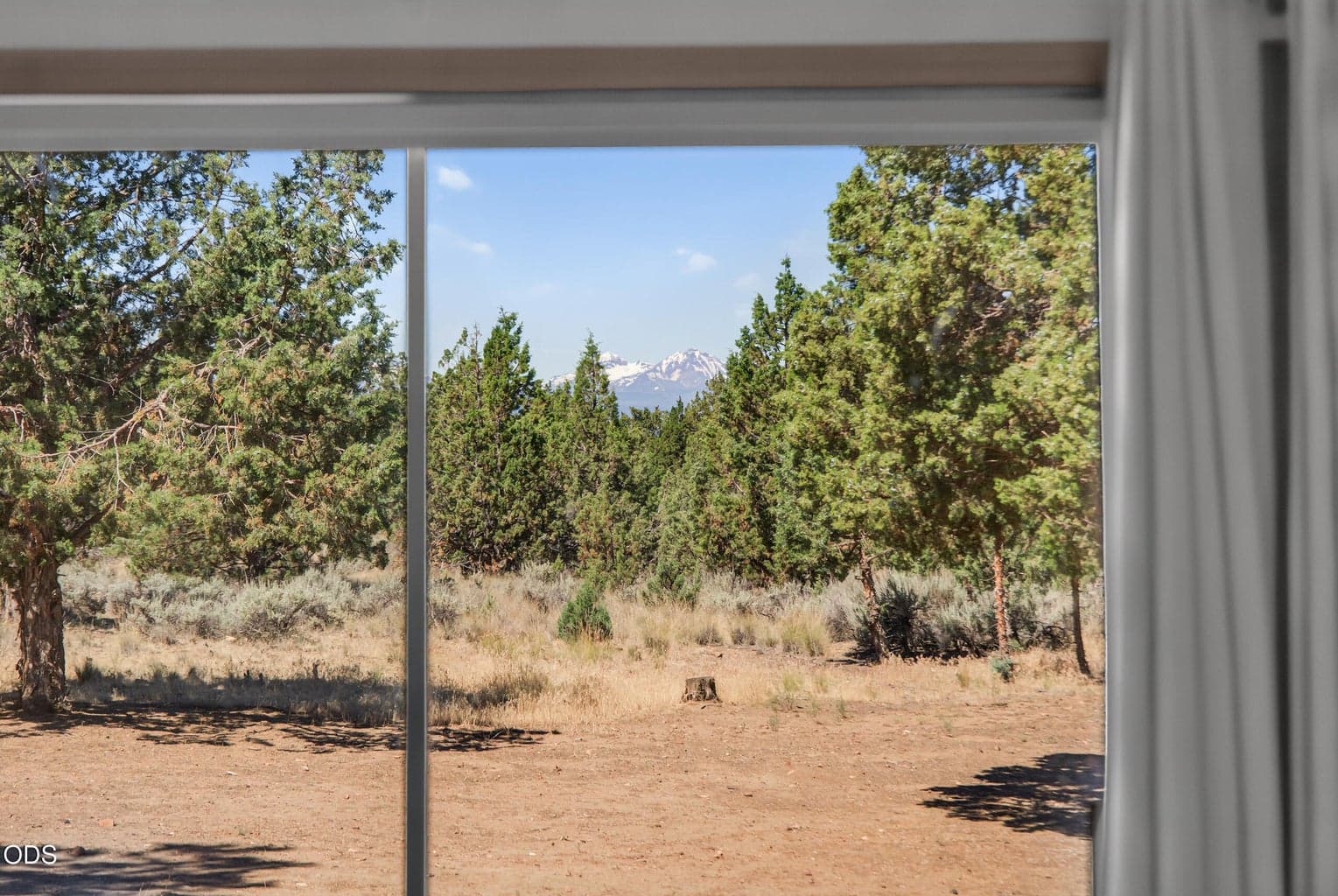 Mountain views of the Three Sisters and others - trim some junipers on the 5 acres and see more of the mountains