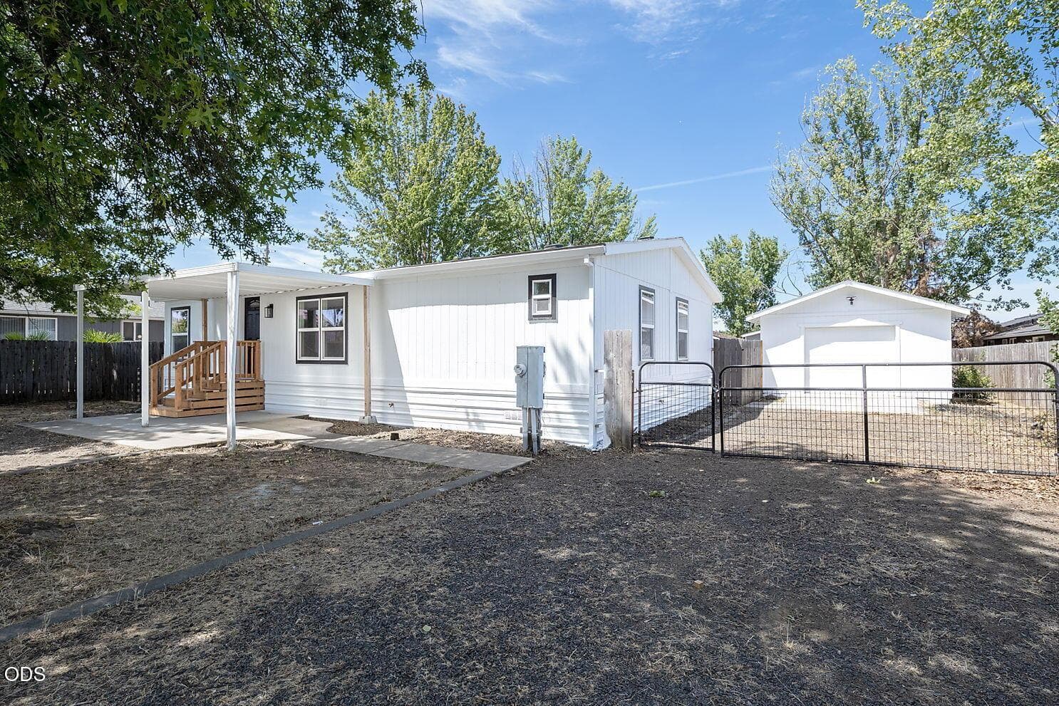 Photo of 7927 Wilson 1 of 31
