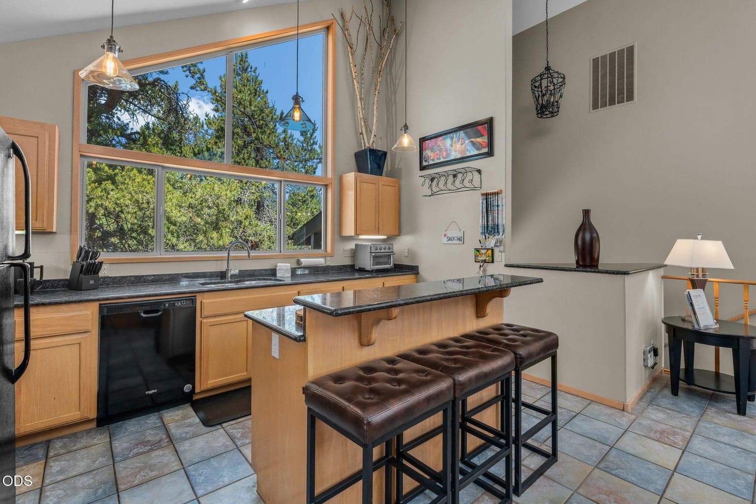Photo of 18117 Belknap Lane 9 of 41