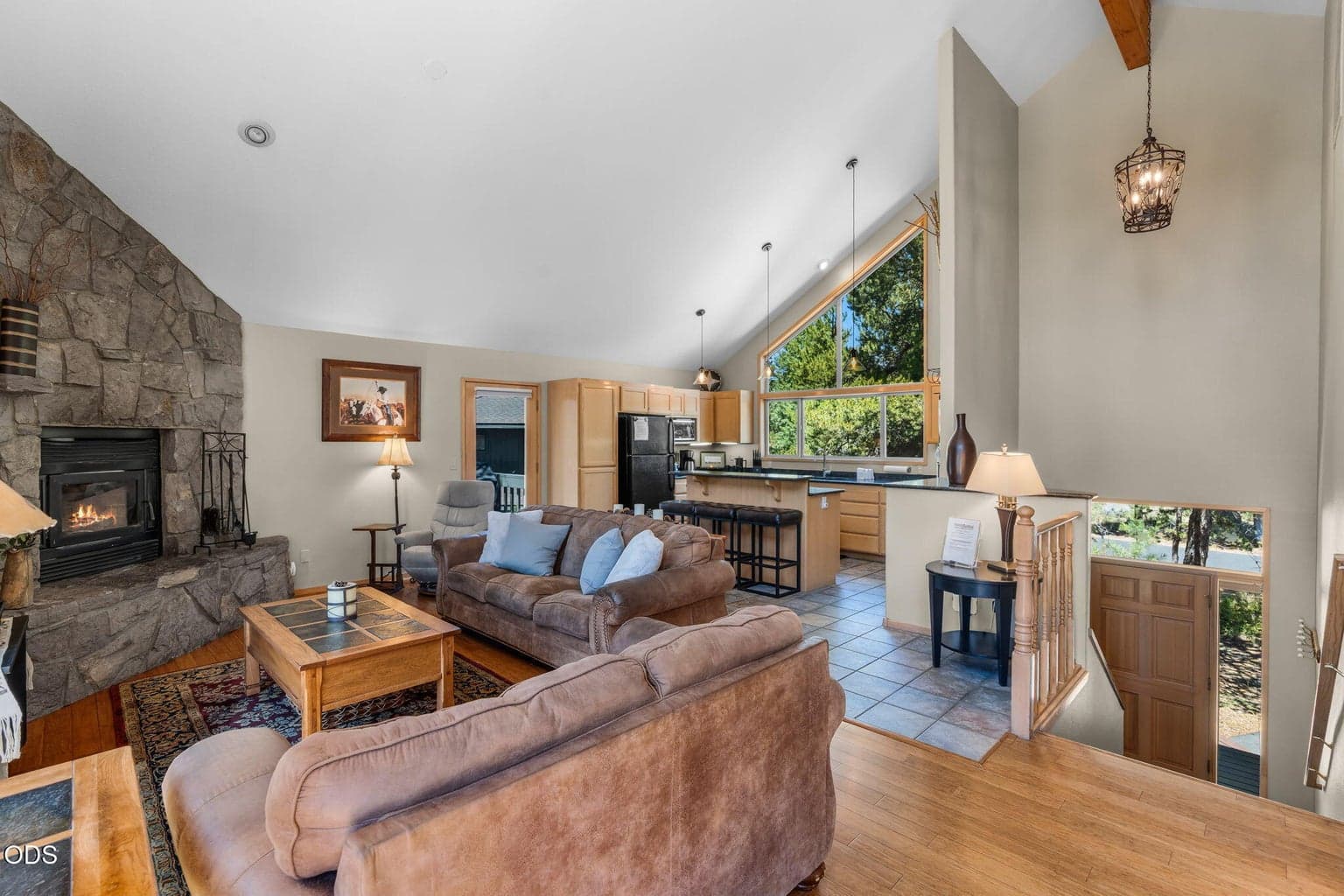 Photo of 18117 Belknap Lane 11 of 41