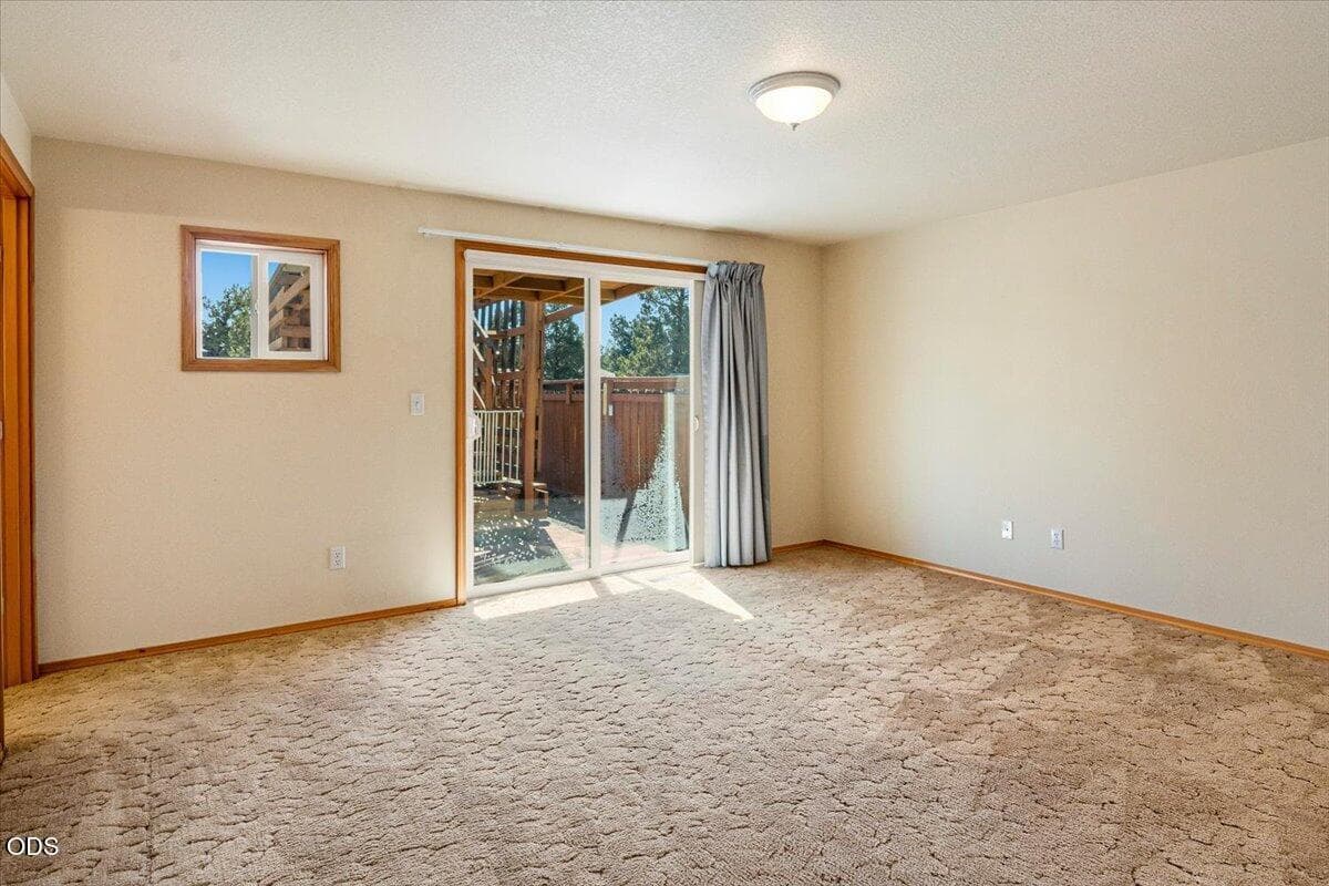 Photo of 6565 NW Homestead Way 30 of 50
