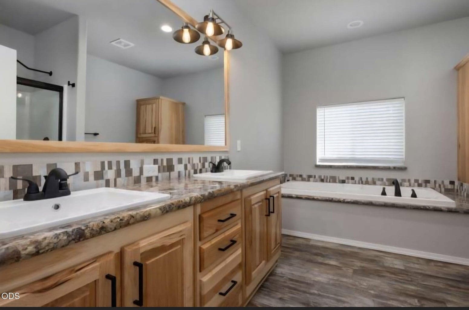 Photo of 52895 Shady Lane 8 of 17