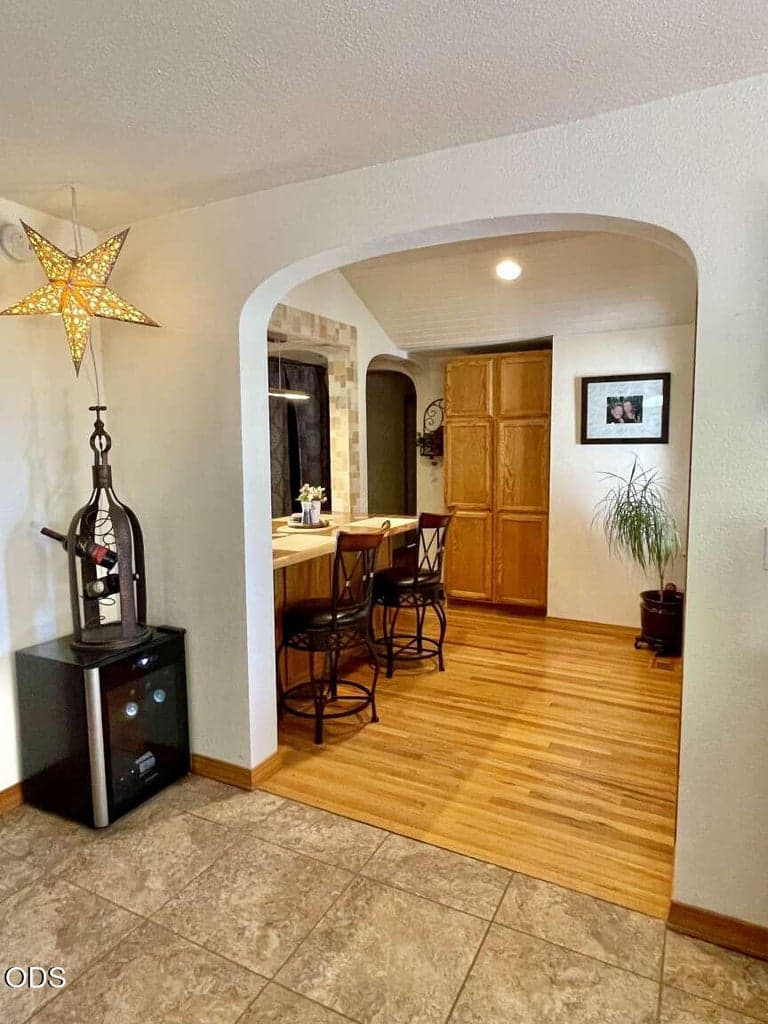 Photo of 6085 Adams 5 of 40