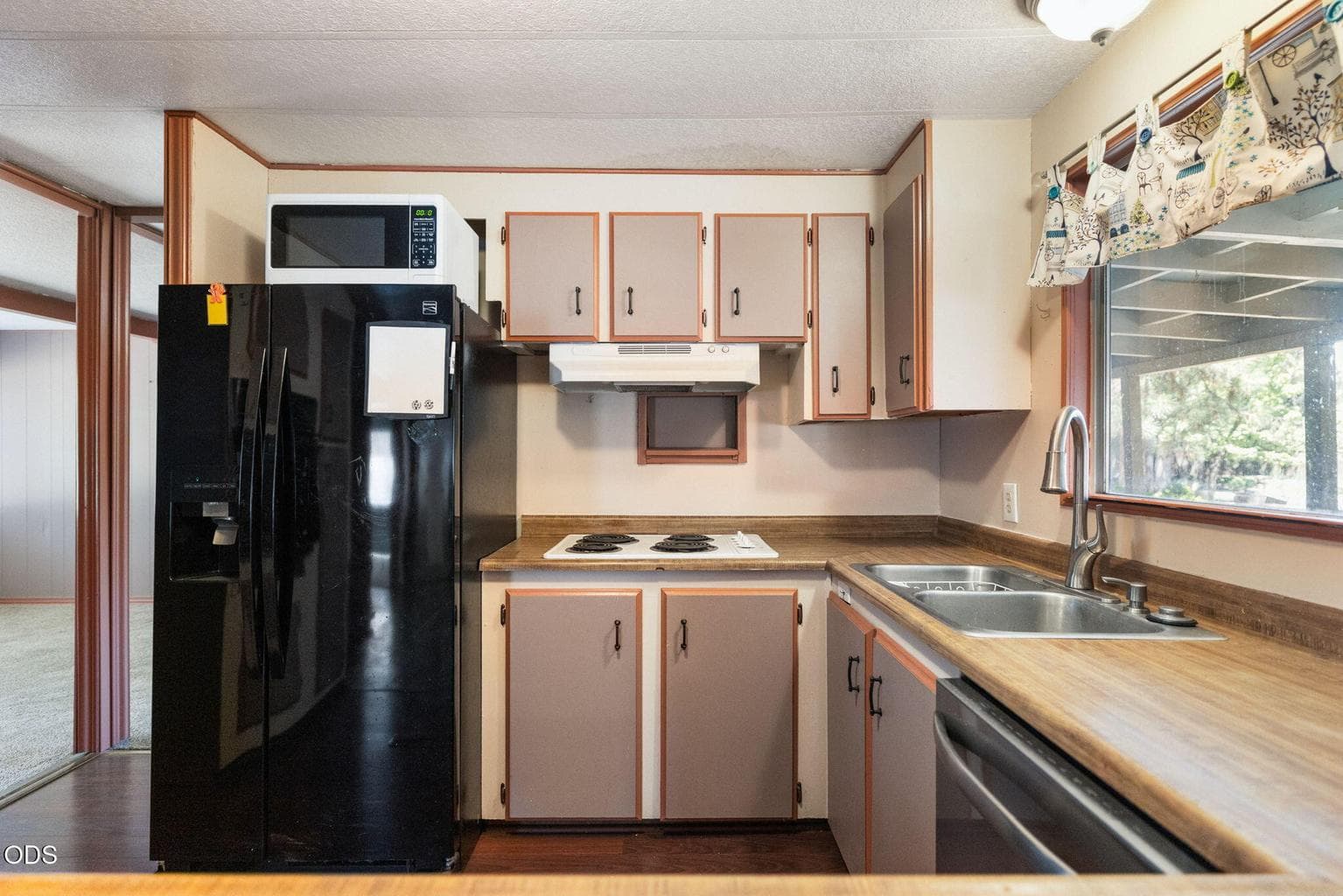 Photo of 61111 Chuckanut Drive 11 of 27