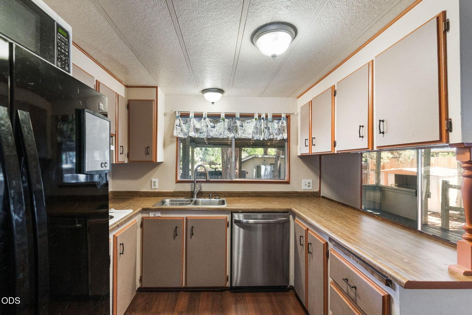 Photo of 61111 Chuckanut Drive 12 of 27