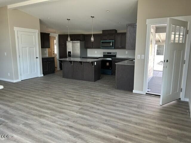 Photo of 333 Mountain View 4 of 24