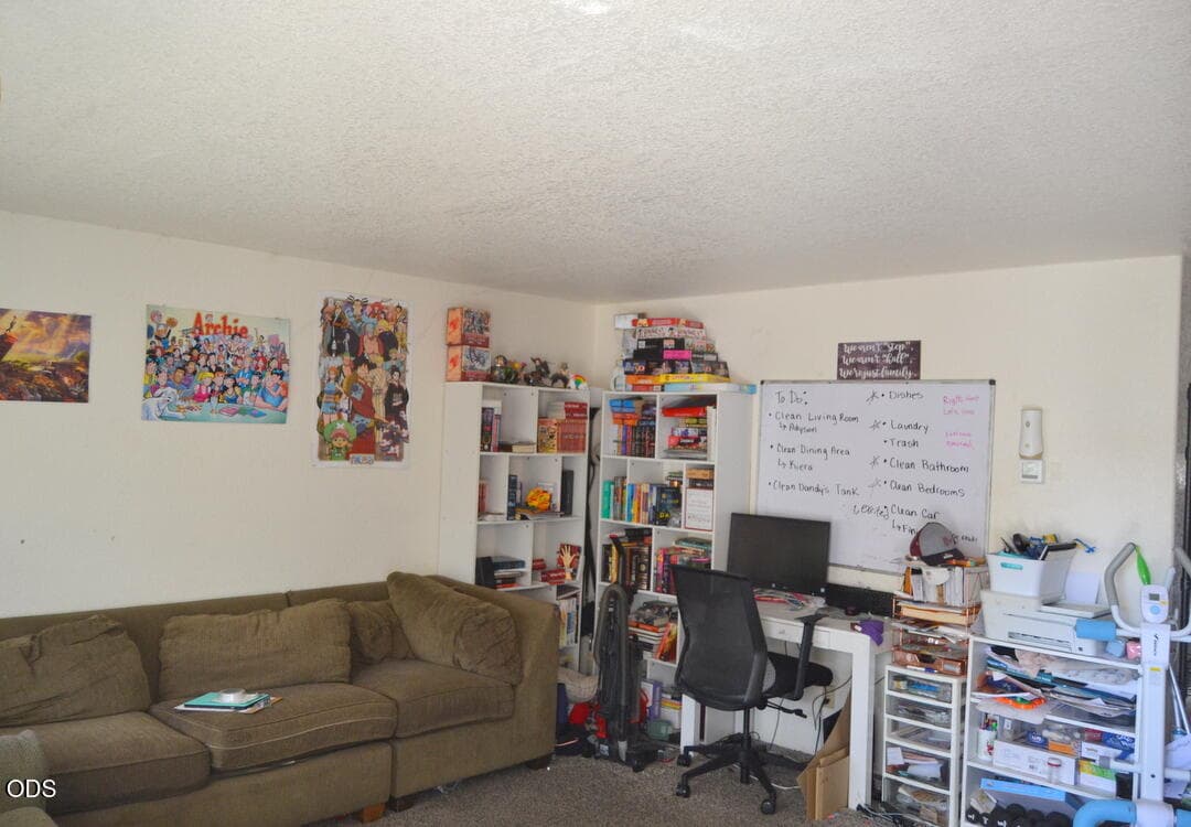 Photo of 1806 Medart Lane 4 of 14