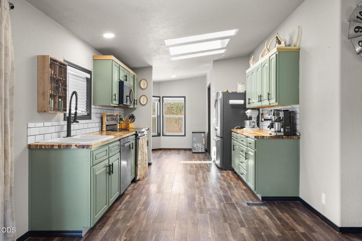 Photo of 4970 NW 62nd Street 19 of 33