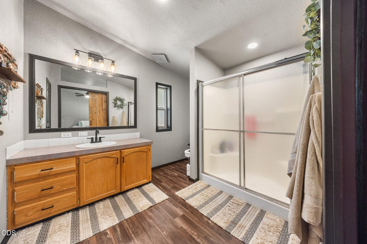 Photo of 4970 NW 62nd Street 11 of 33
