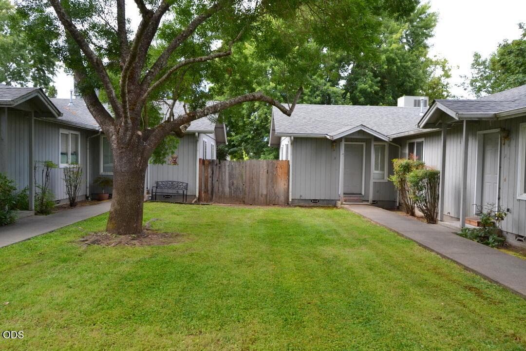 Photo of 1632 Leonard Road 3 of 19