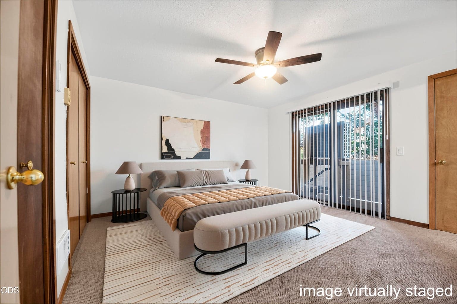 Photo of 1050 NE Butler Market Road 23 of 40