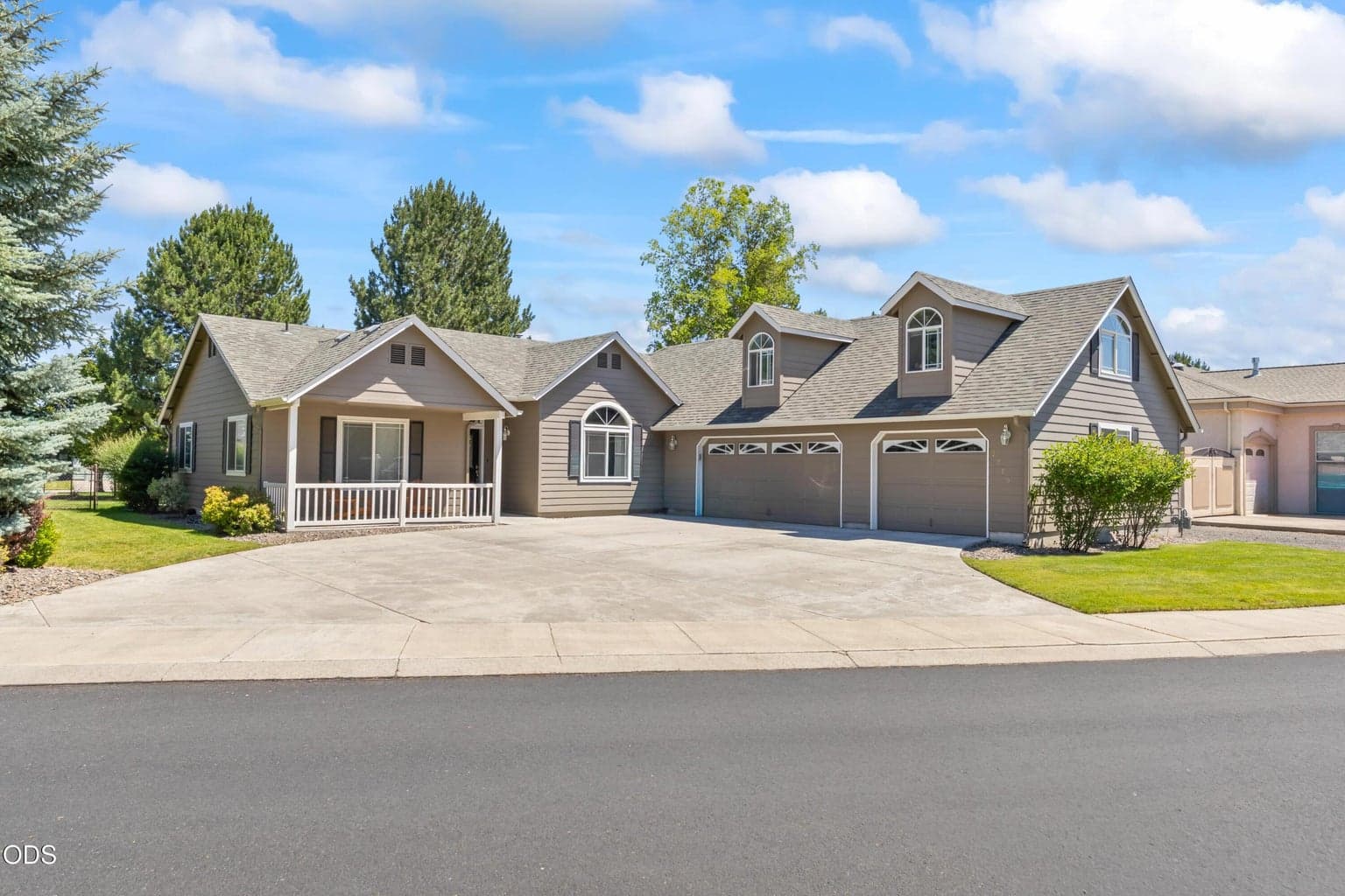 Photo of 3790 Gene Sarazan Drive 1 of 39