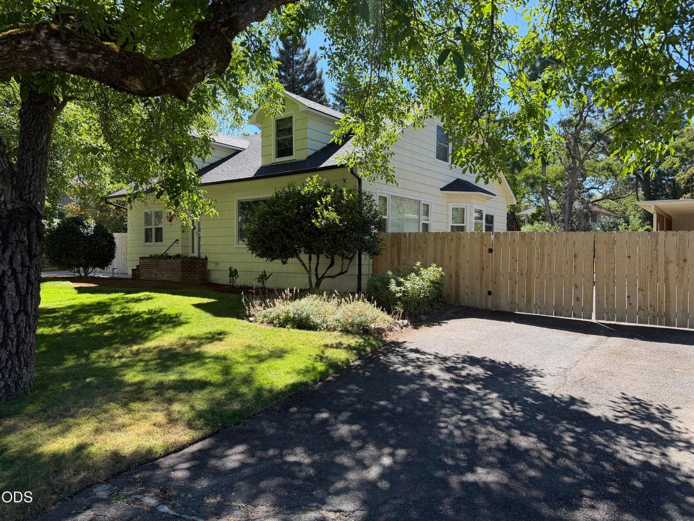 Photo of 736 3rd Street 3 of 53