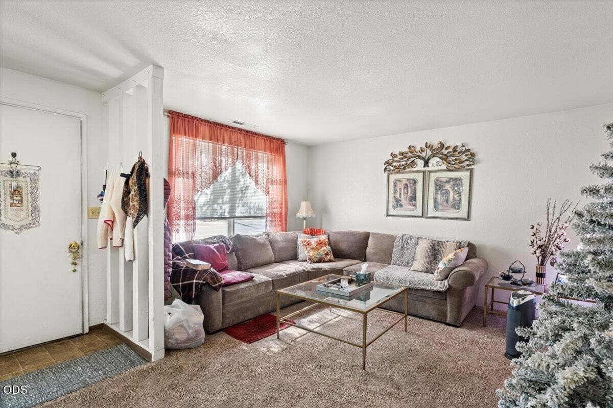 Photo of 43 Columbus 5 of 23