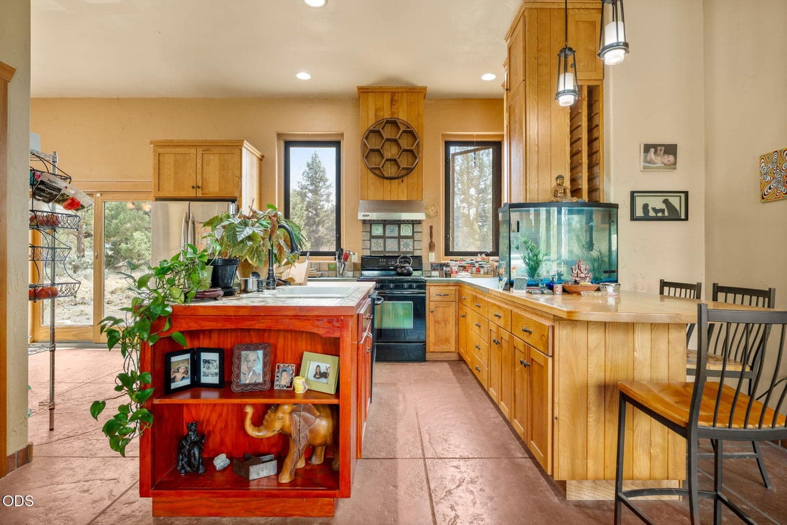 Photo of 22945 Timland Lane 12 of 47