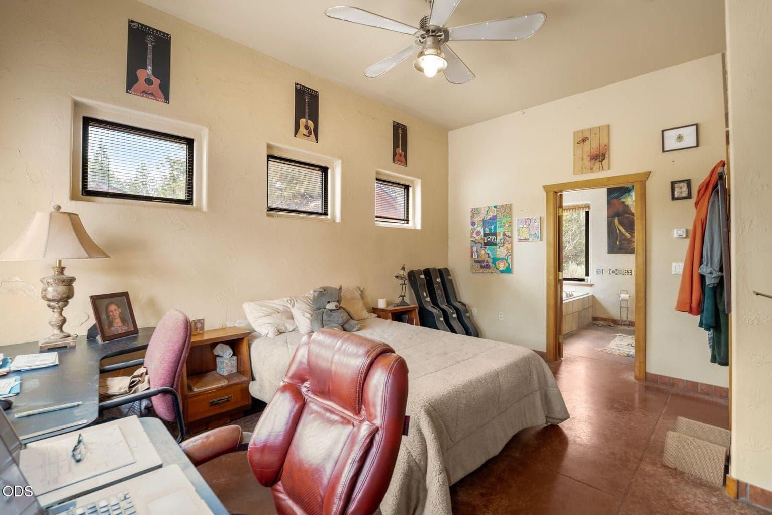 Photo of 22945 Timland Lane 30 of 47