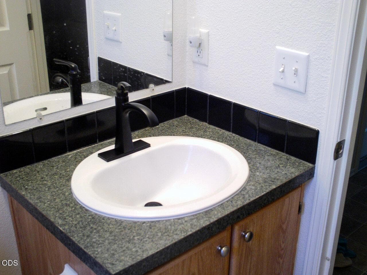 Photo of 17044 Whittier Drive 16 of 28