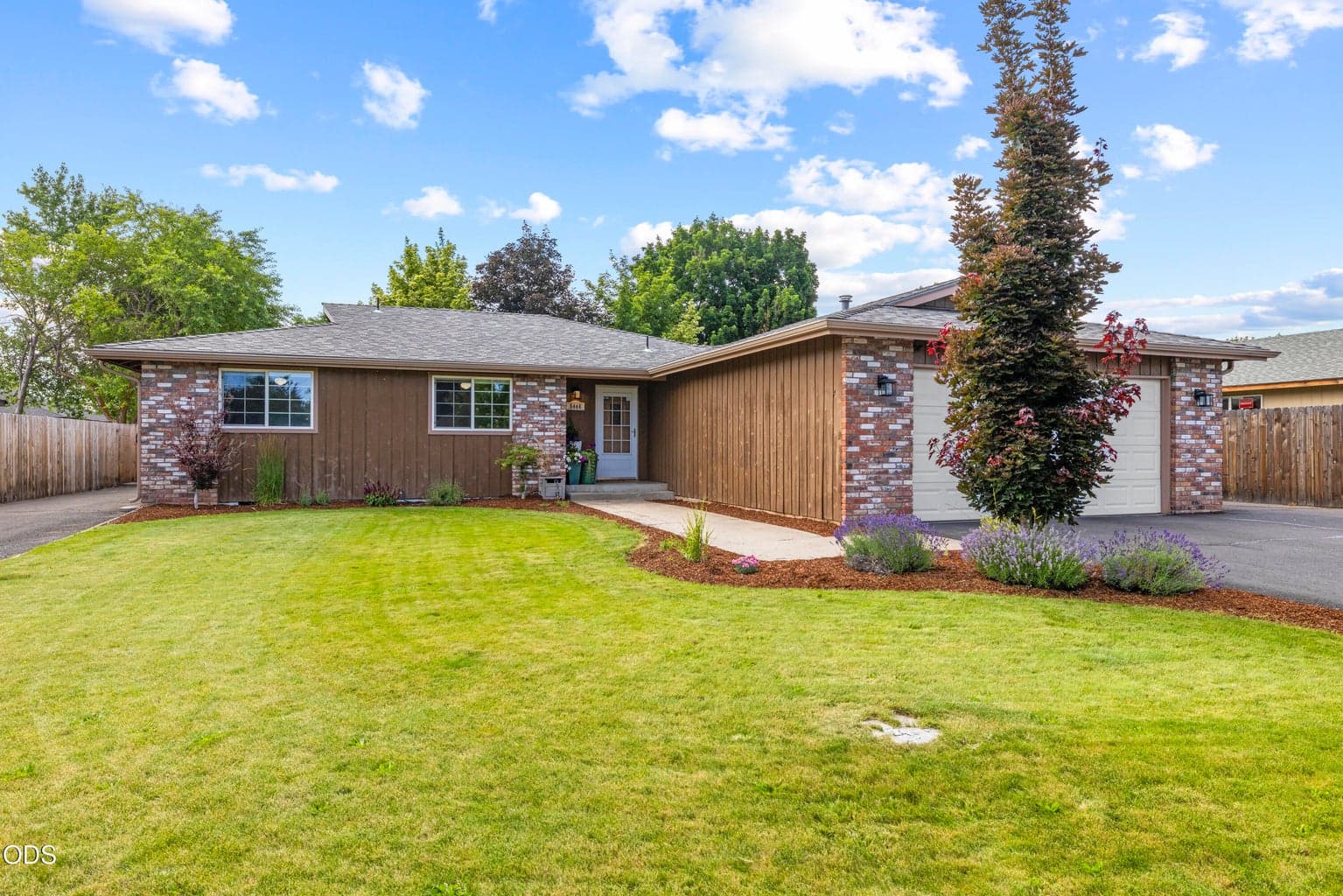 Photo of 5444 Brentwood 1 of 58