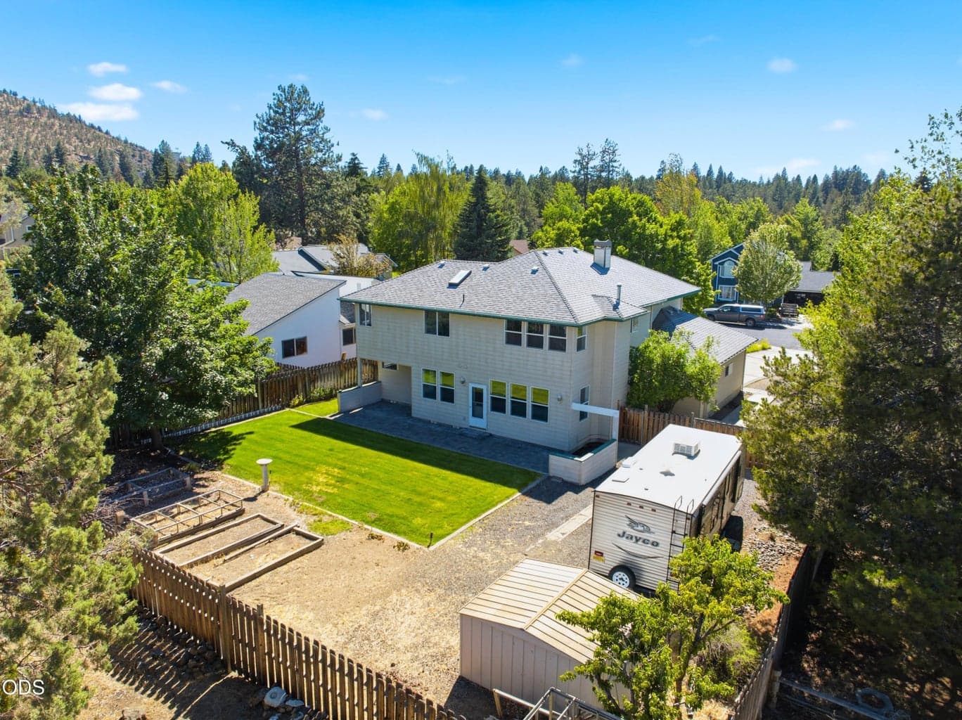 Photo of 2034 NE Bluebird Court 41 of 52