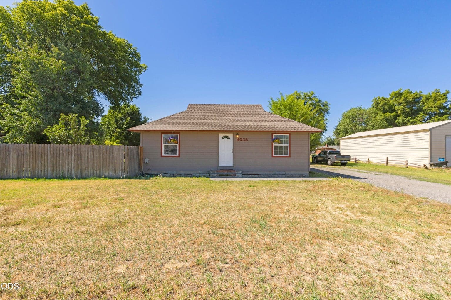 Photo of 4038 Sturdivant 2 of 35