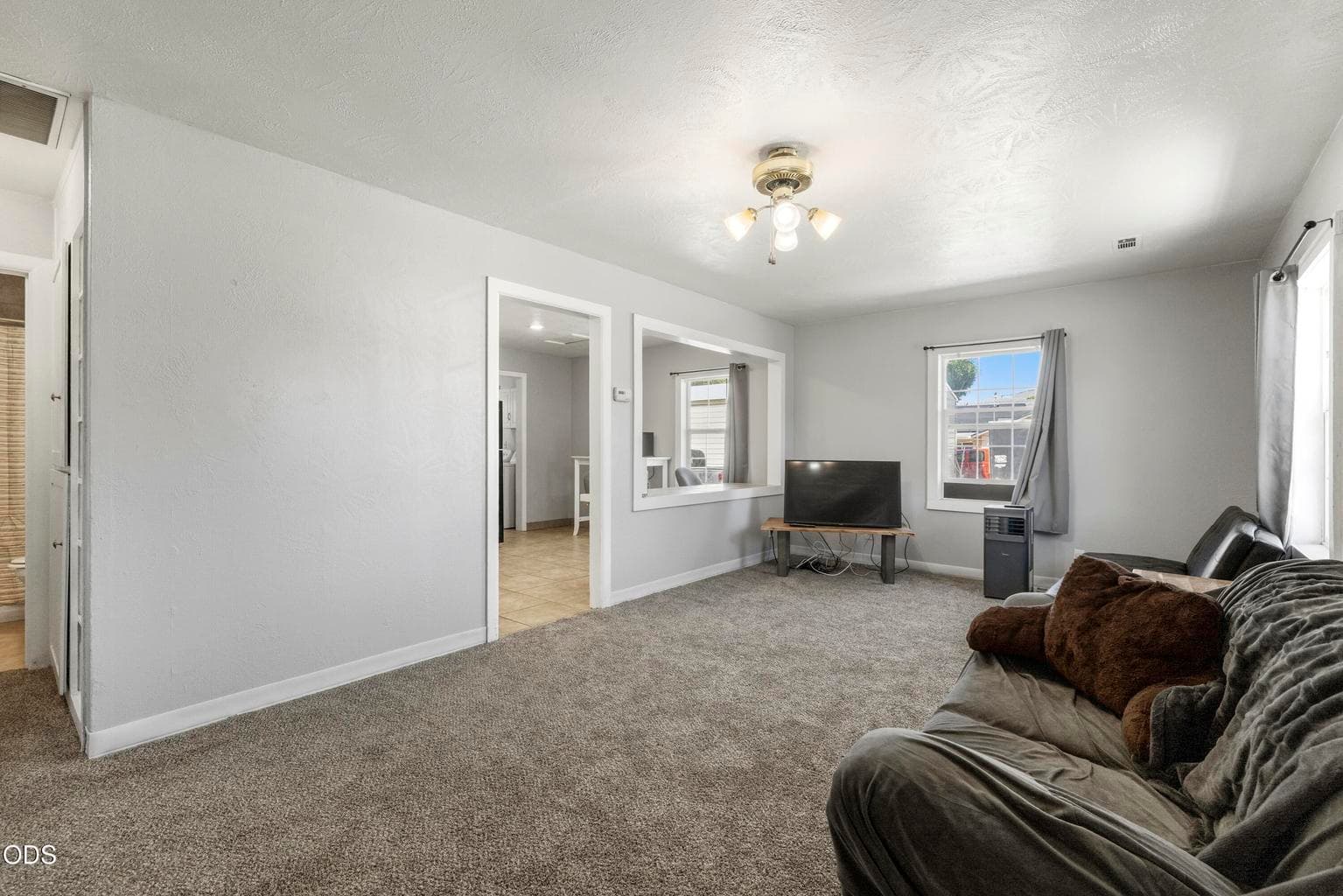 Photo of 4038 Sturdivant 5 of 35