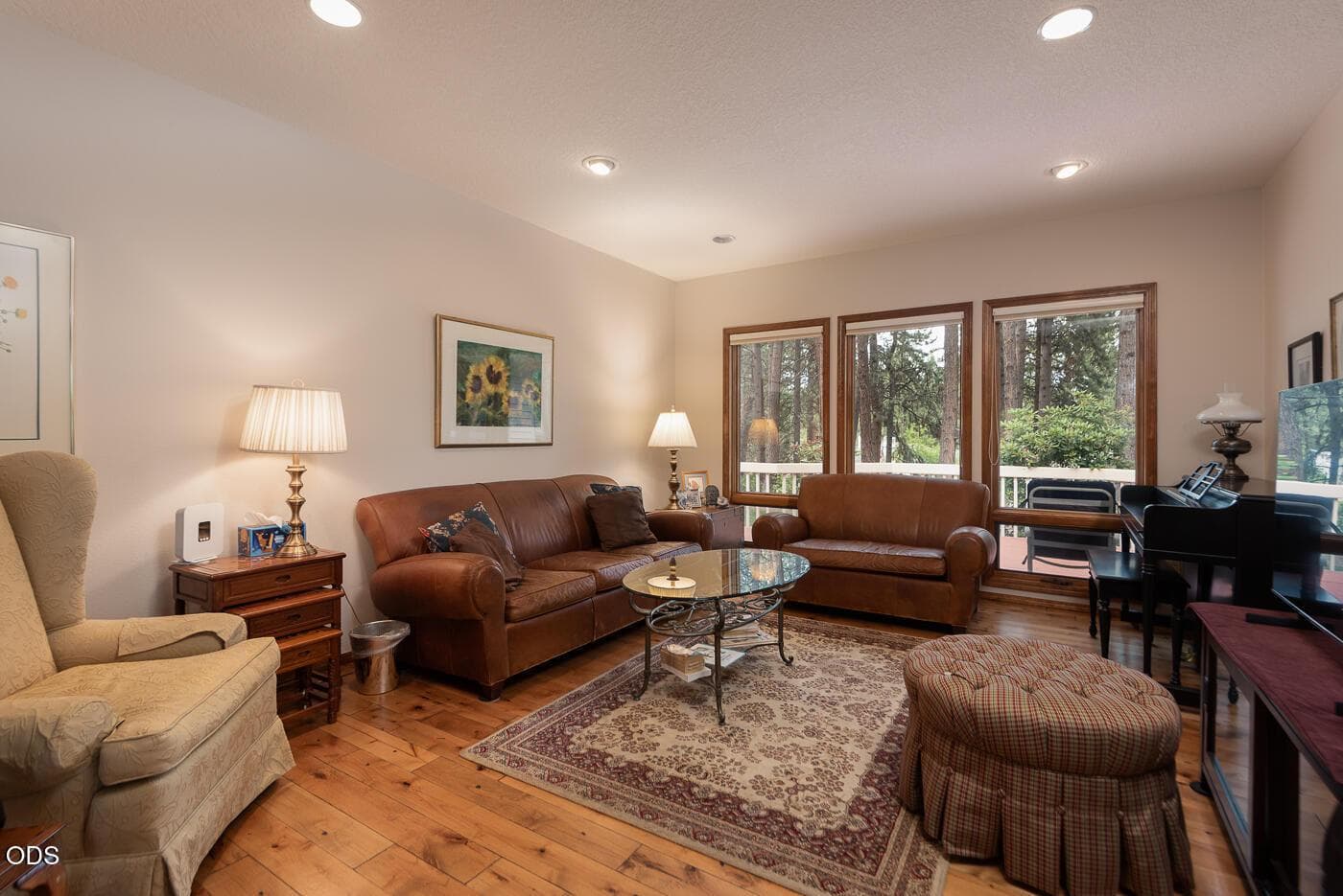 Photo of 60894 Willow Creek Loop 13 of 36