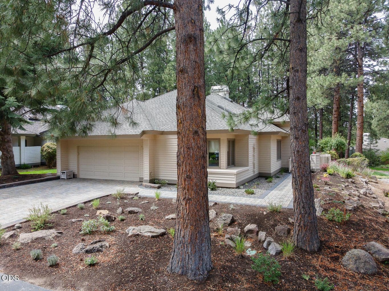Photo of 60894 Willow Creek Loop 2 of 36