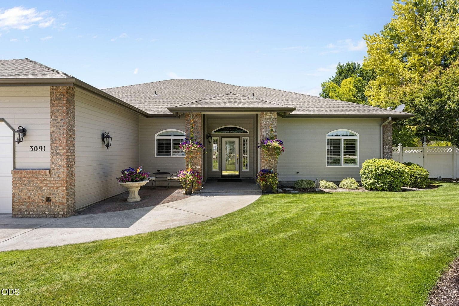 Photo of 3091 West Hills 1 of 56