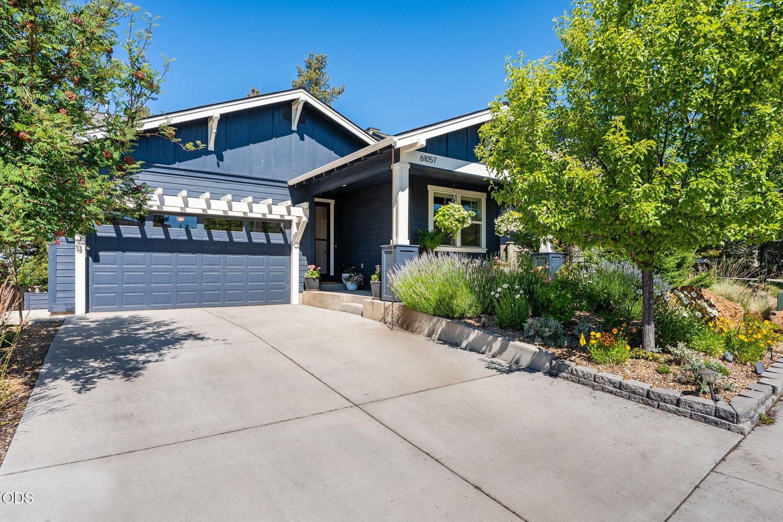 Photo of 61057 Ruby Peak 1 of 38