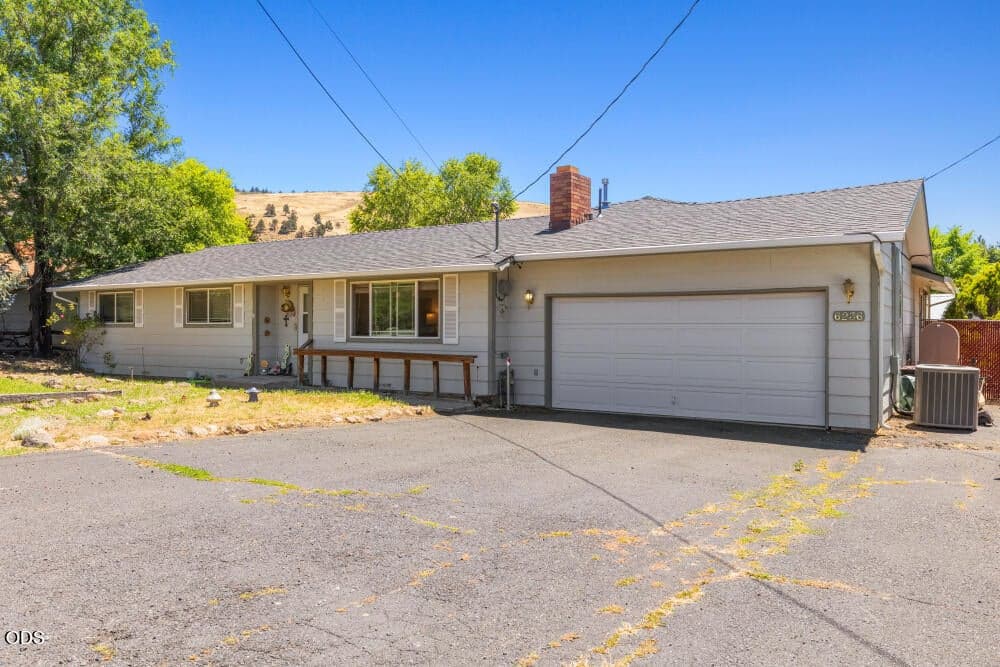 Photo of 6236 Cherry Way 2 of 37
