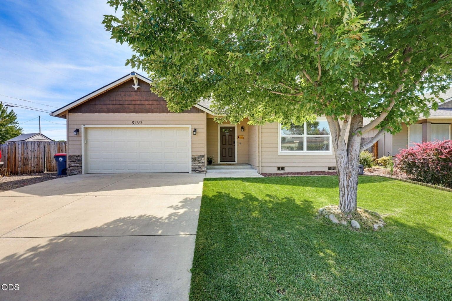 Photo of 8292 29th 1 of 39