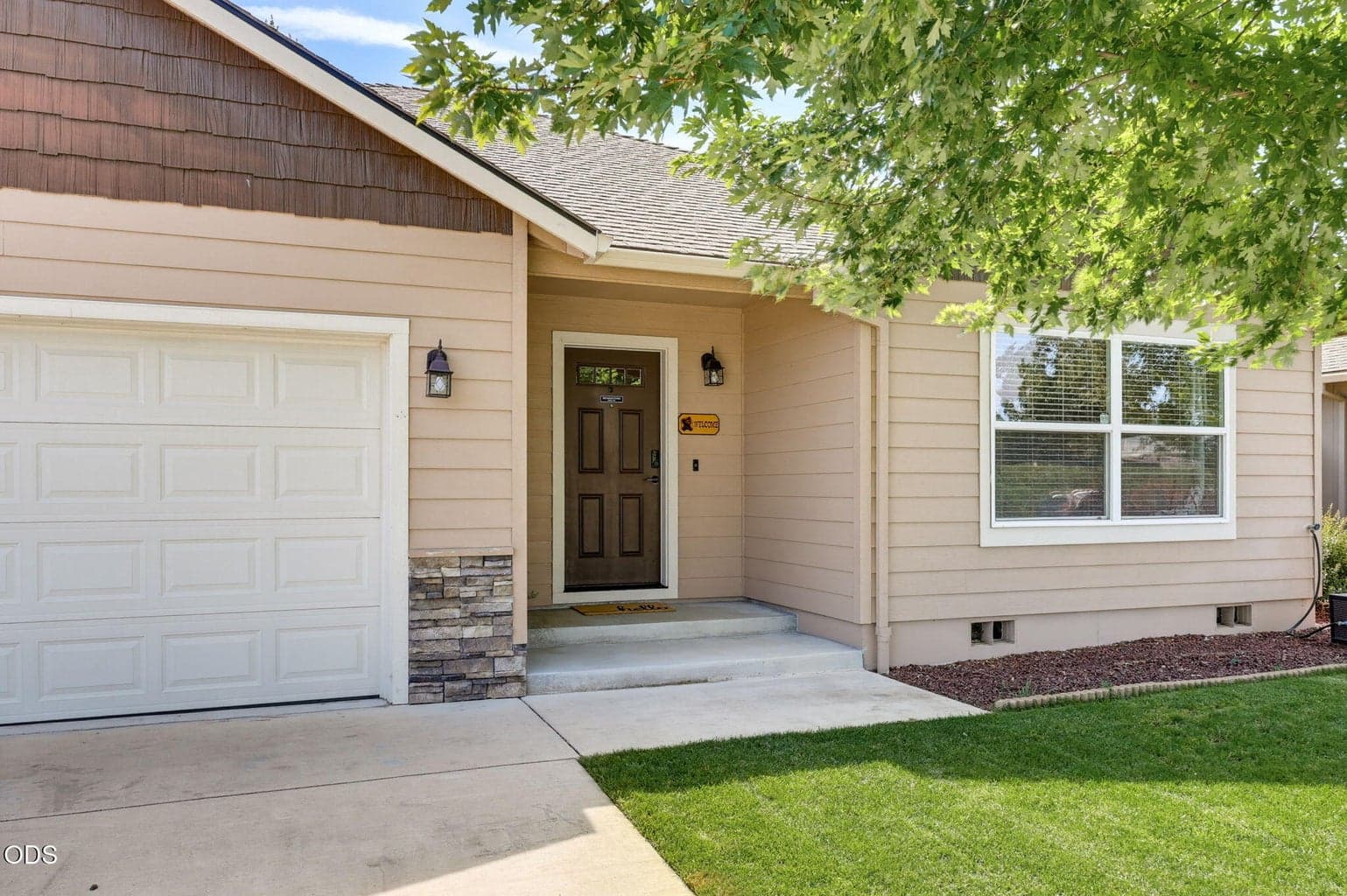 Photo of 8292 29th 5 of 39