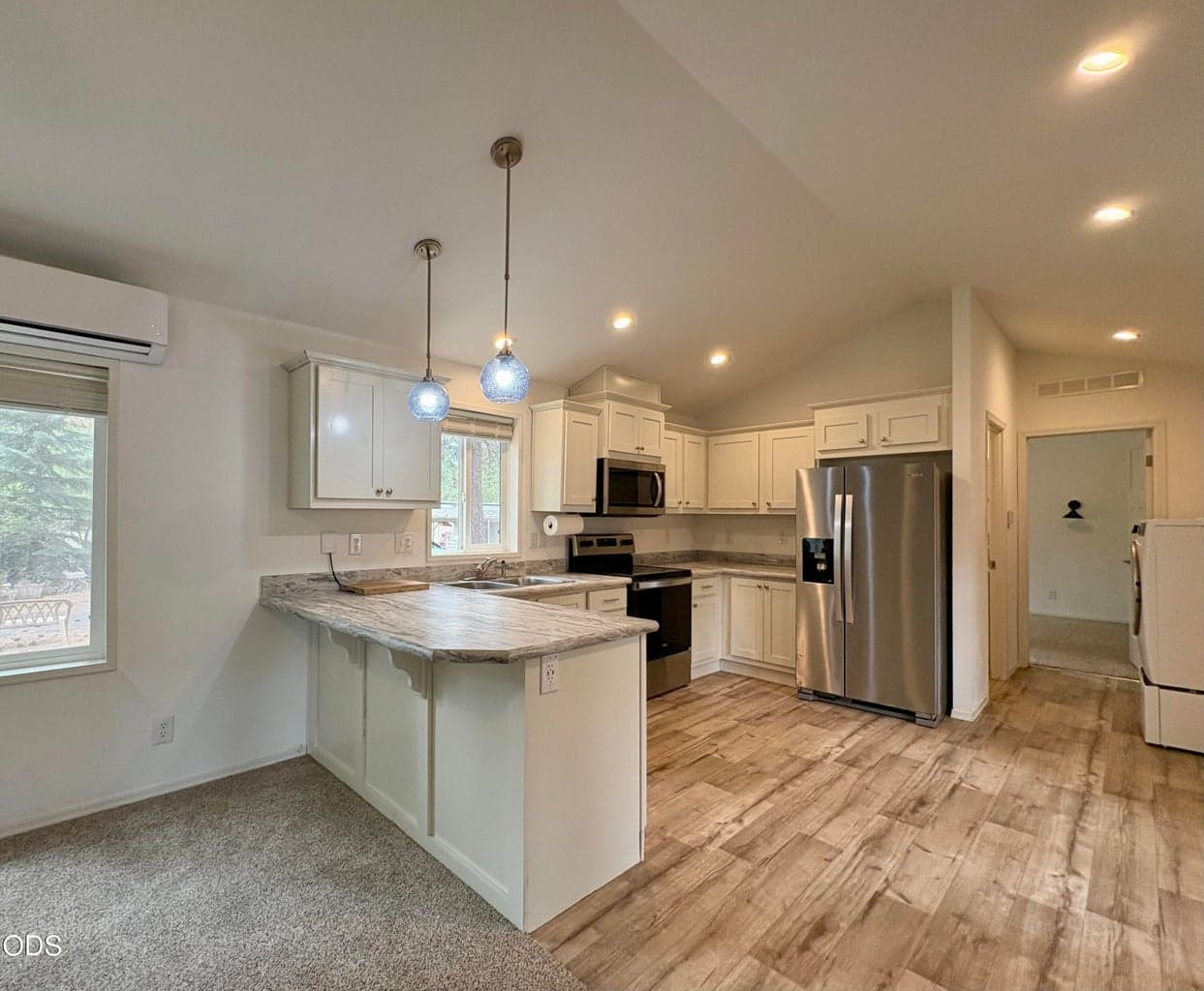 Photo of 61060 Kings Lane 3 of 13