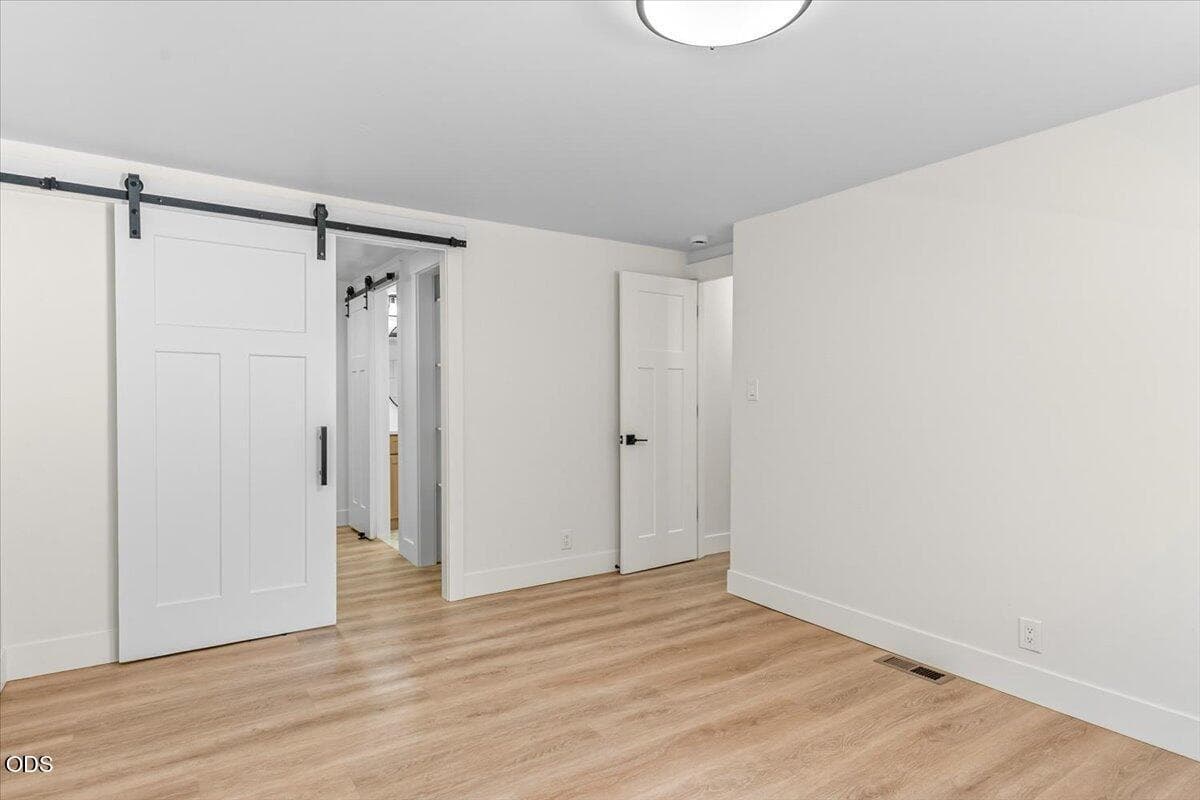 Photo of 19930 Limelight Drive 23 of 40