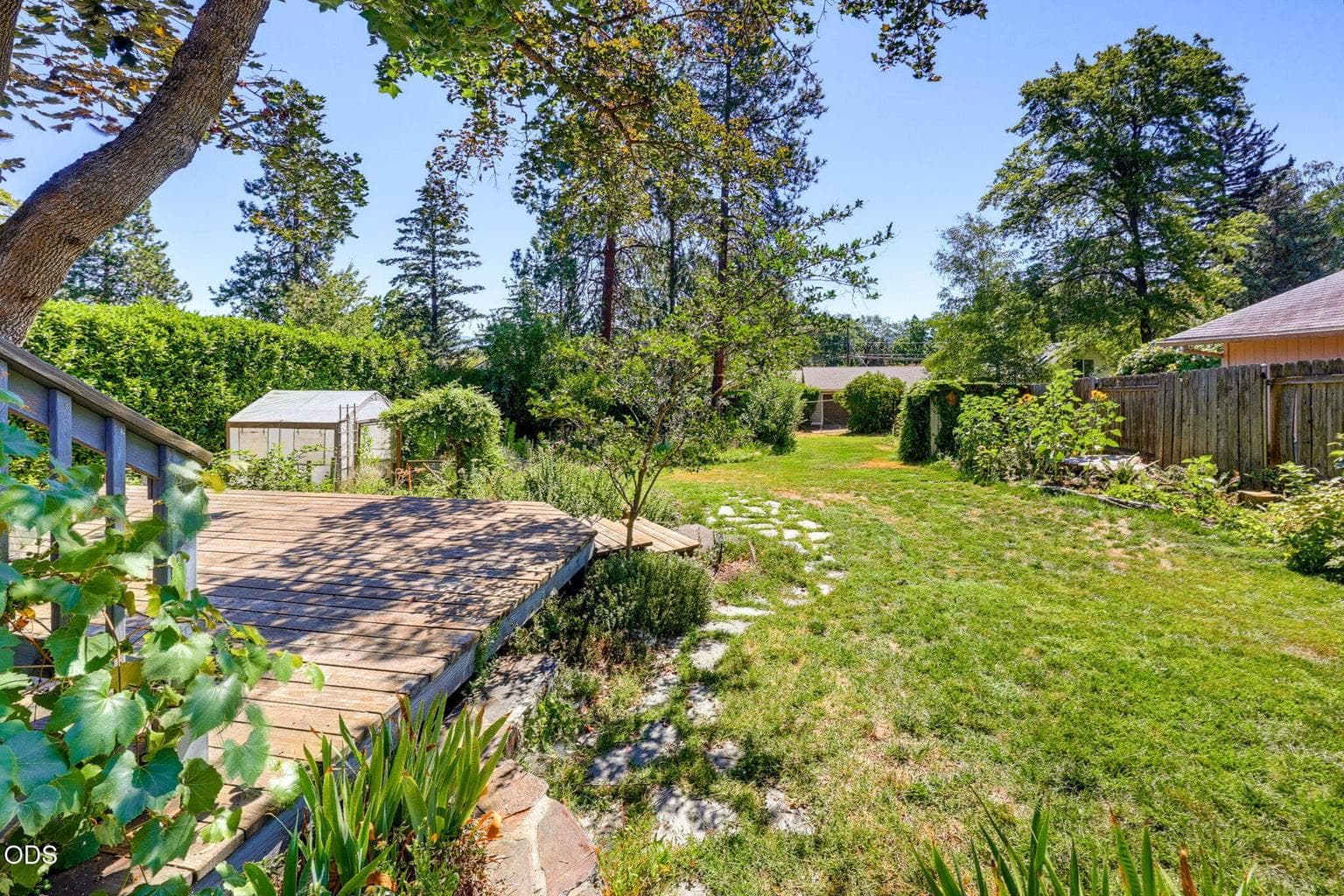 Photo of 840 Harmony Lane 3 of 43