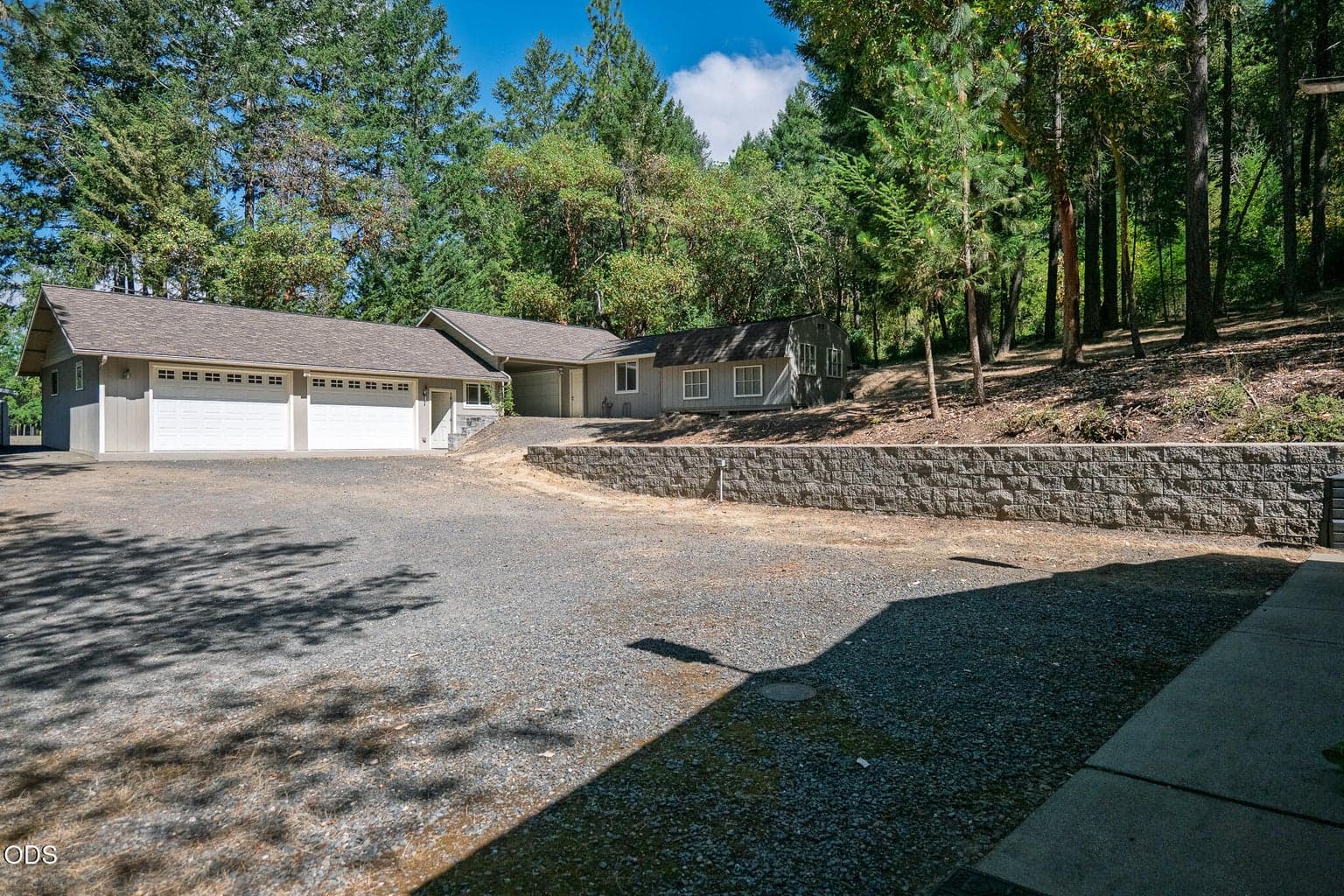 Photo of 11020 Applegate 2 of 36