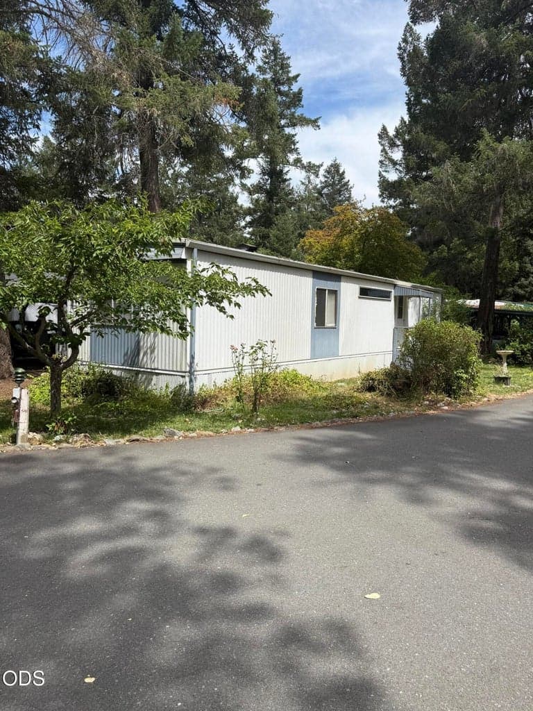 Photo of 537 Thompson Creek 2 of 15