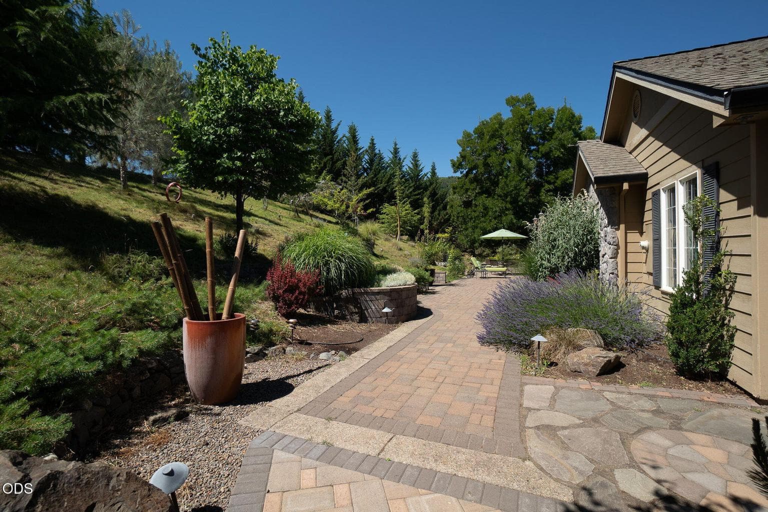 Photo of 651 Holton 4 of 47