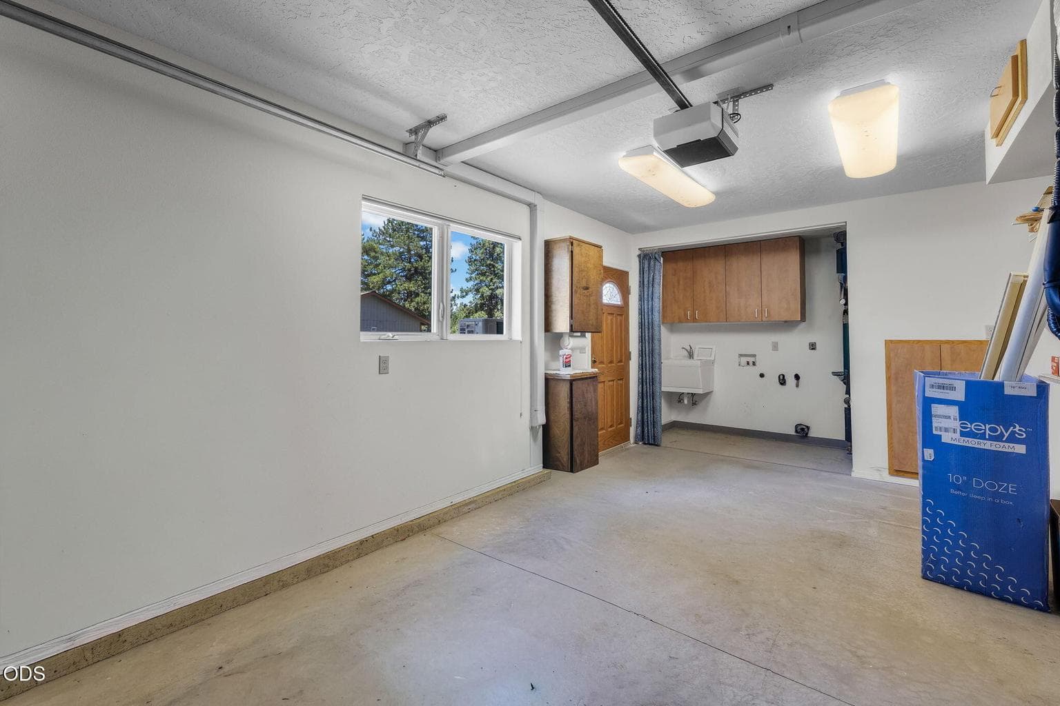 1 car garage attached to house