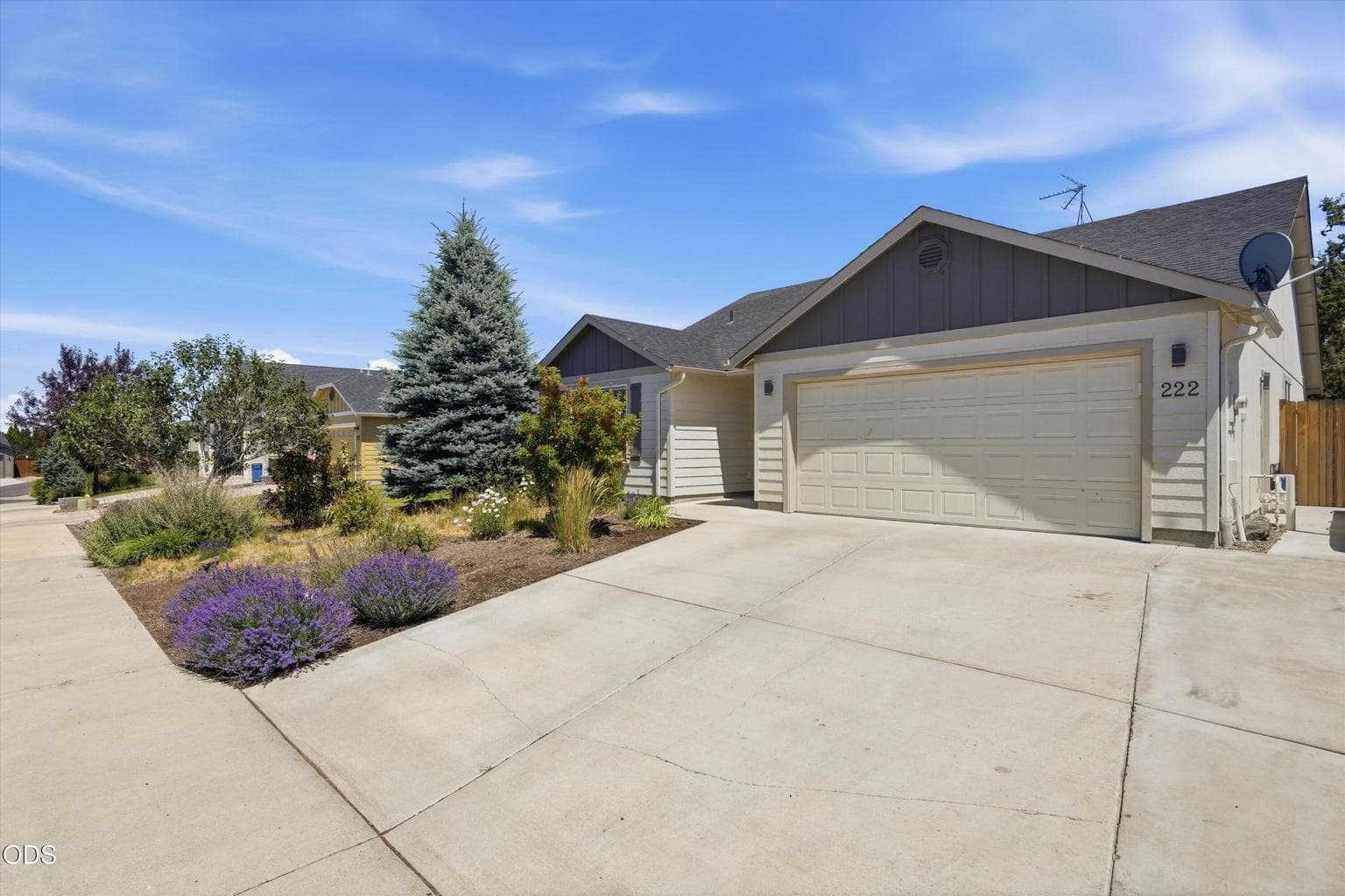 Photo of 222 33rd Drive 2 of 25