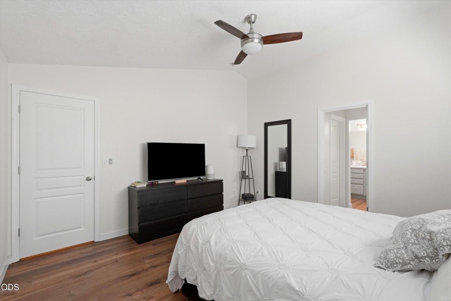 Photo of 222 SW 33rd Drive 13 of 25