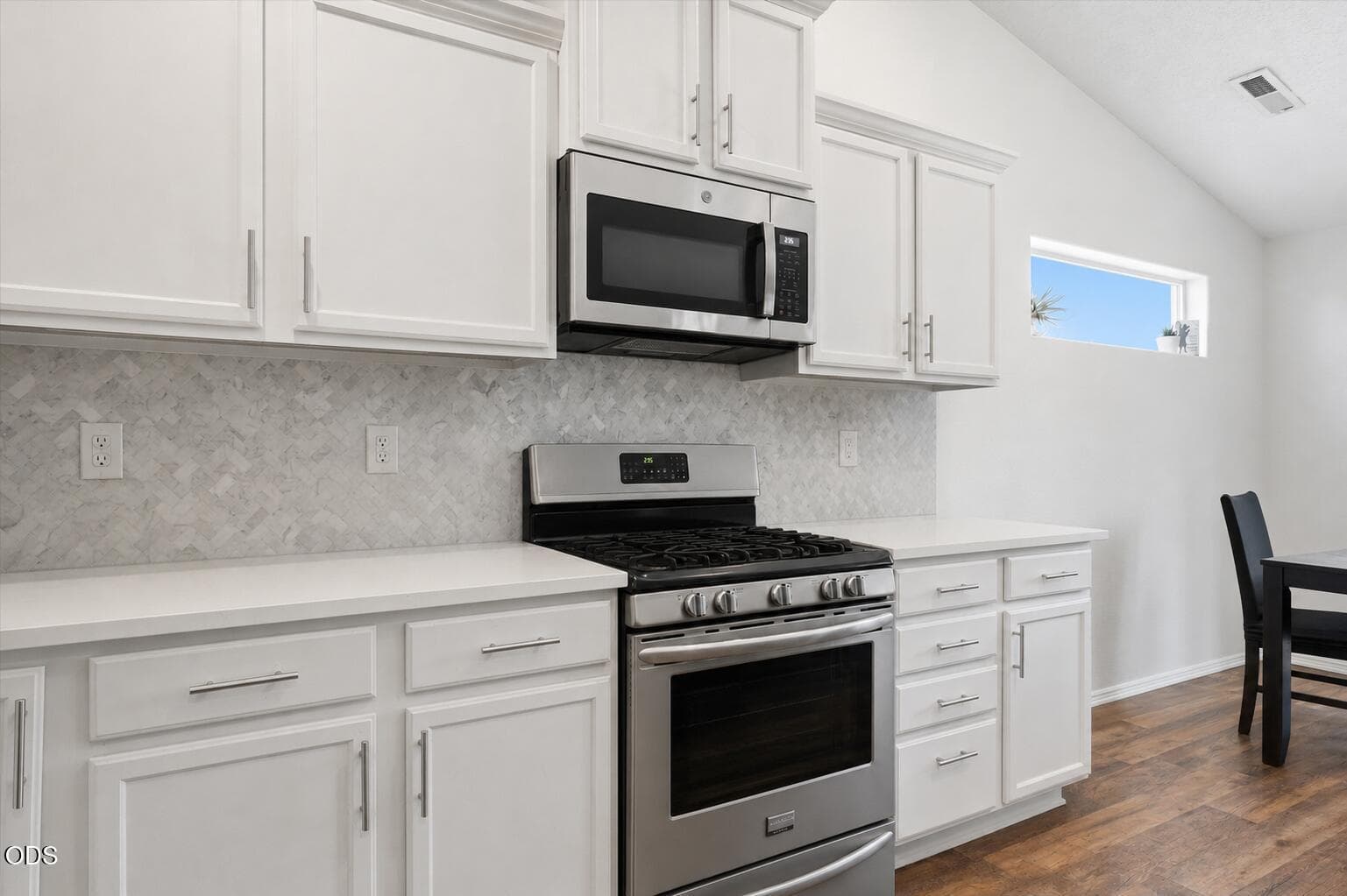 Photo of 222 SW 33rd Drive 7 of 25