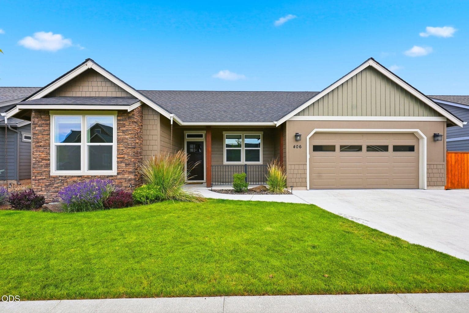 Photo of 406 Sumner Drive 1 of 54