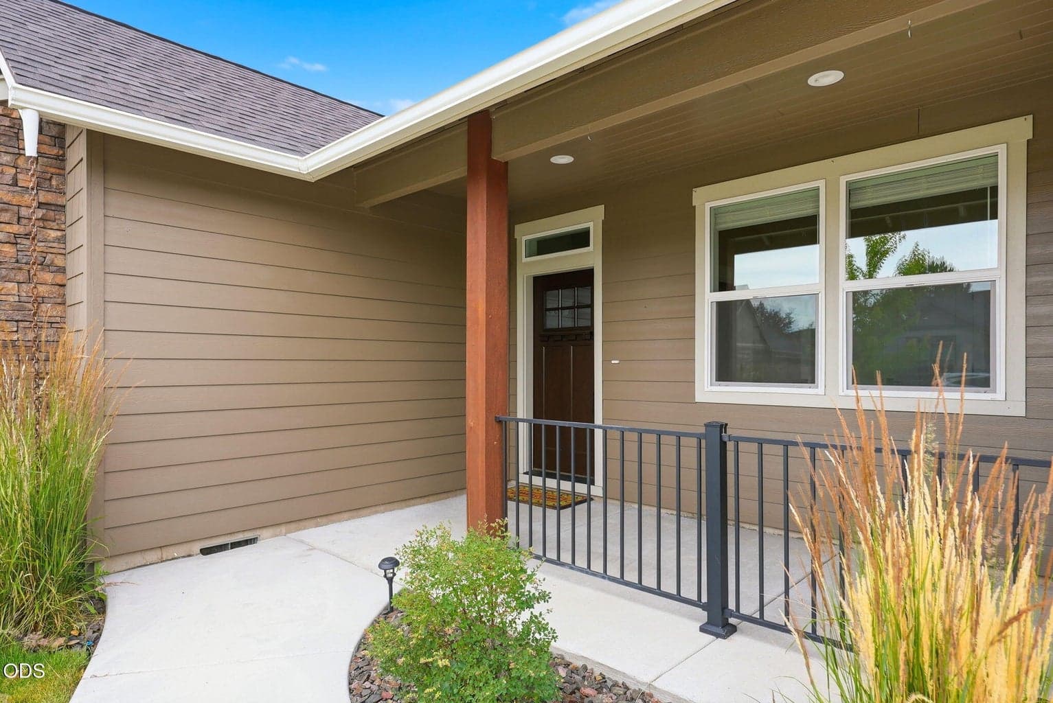 Photo of 406 Sumner Drive 5 of 54
