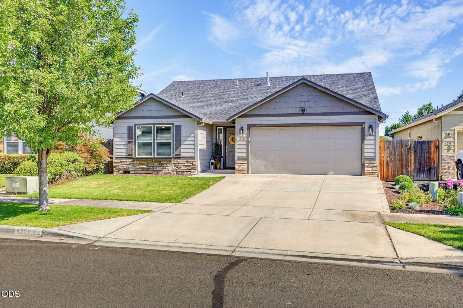 Photo of 630 Woodlark 1 of 34